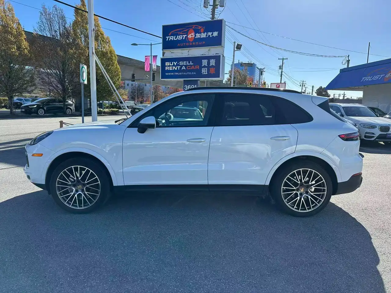 Porsche Cayenne - Image 8