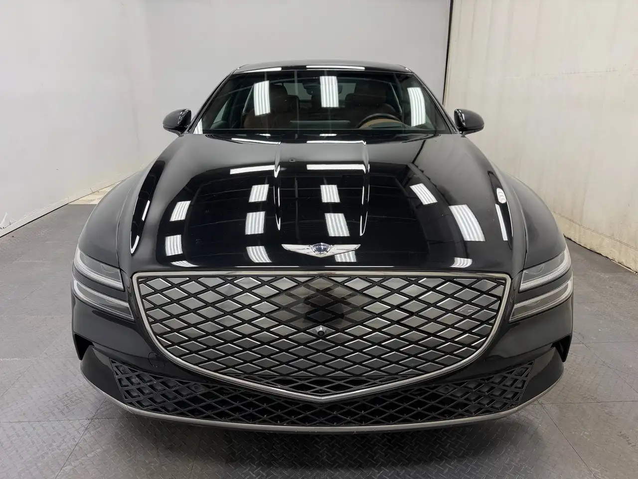Mercedes-Benz EQE - Image 17