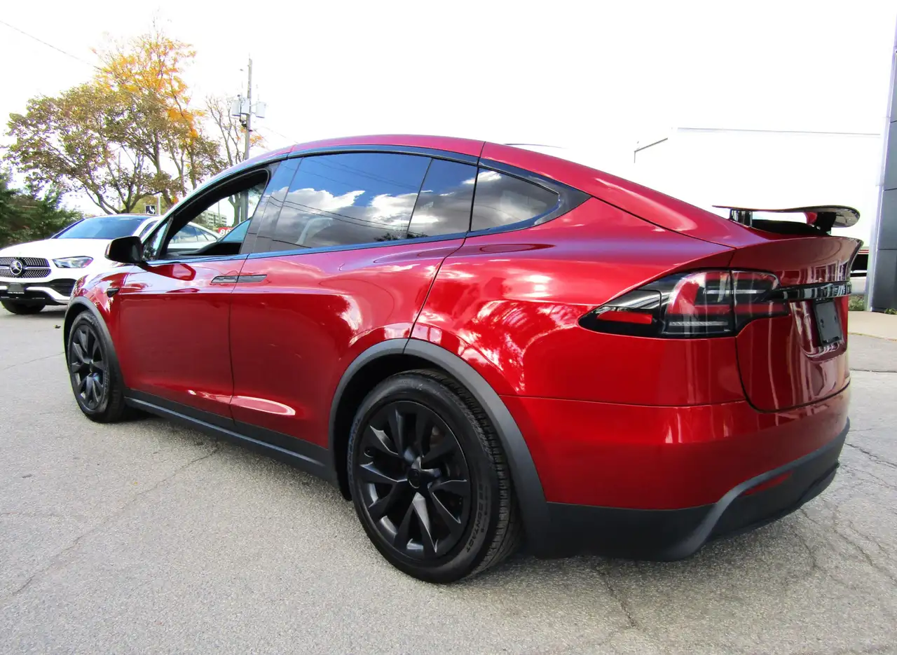 Tesla Model X - Image 5
