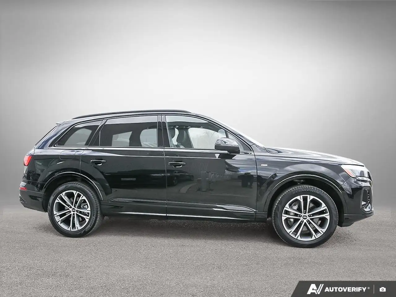 Audi Q7 - Image 3
