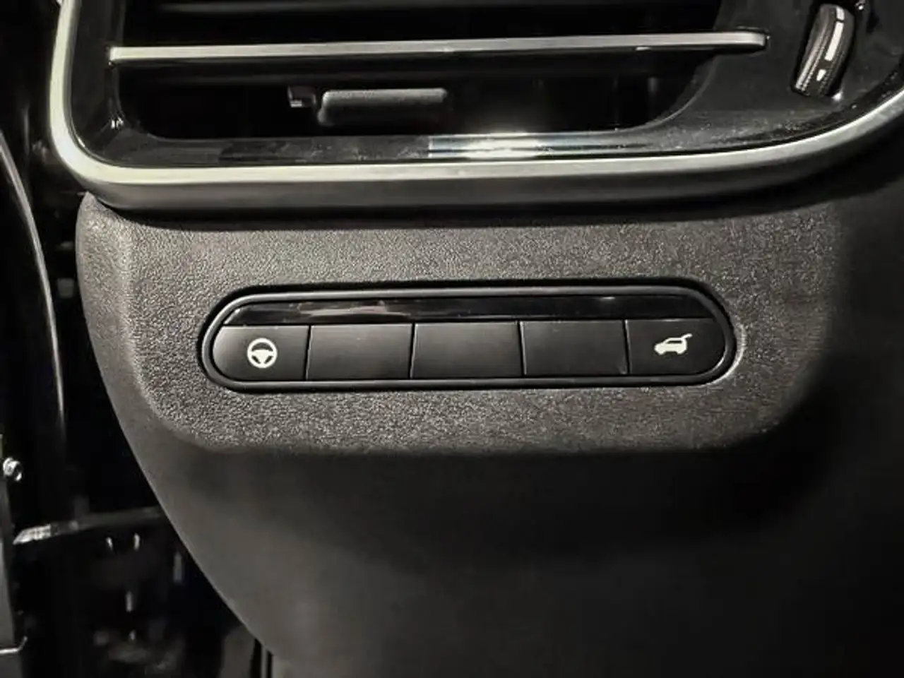 Infiniti QX60 - Image 14