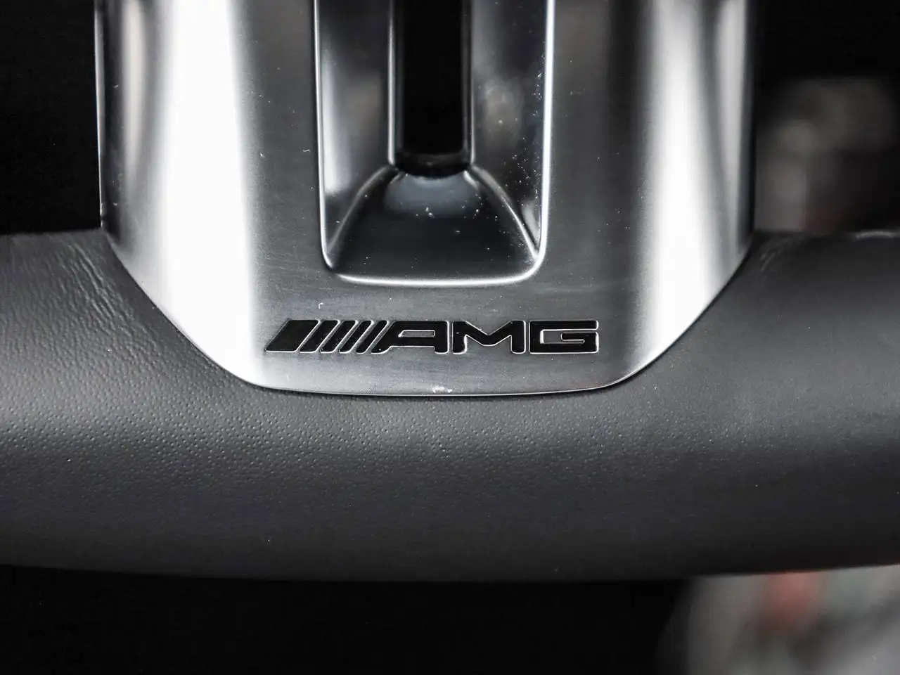 Mercedes-Benz GLE - Image 31
