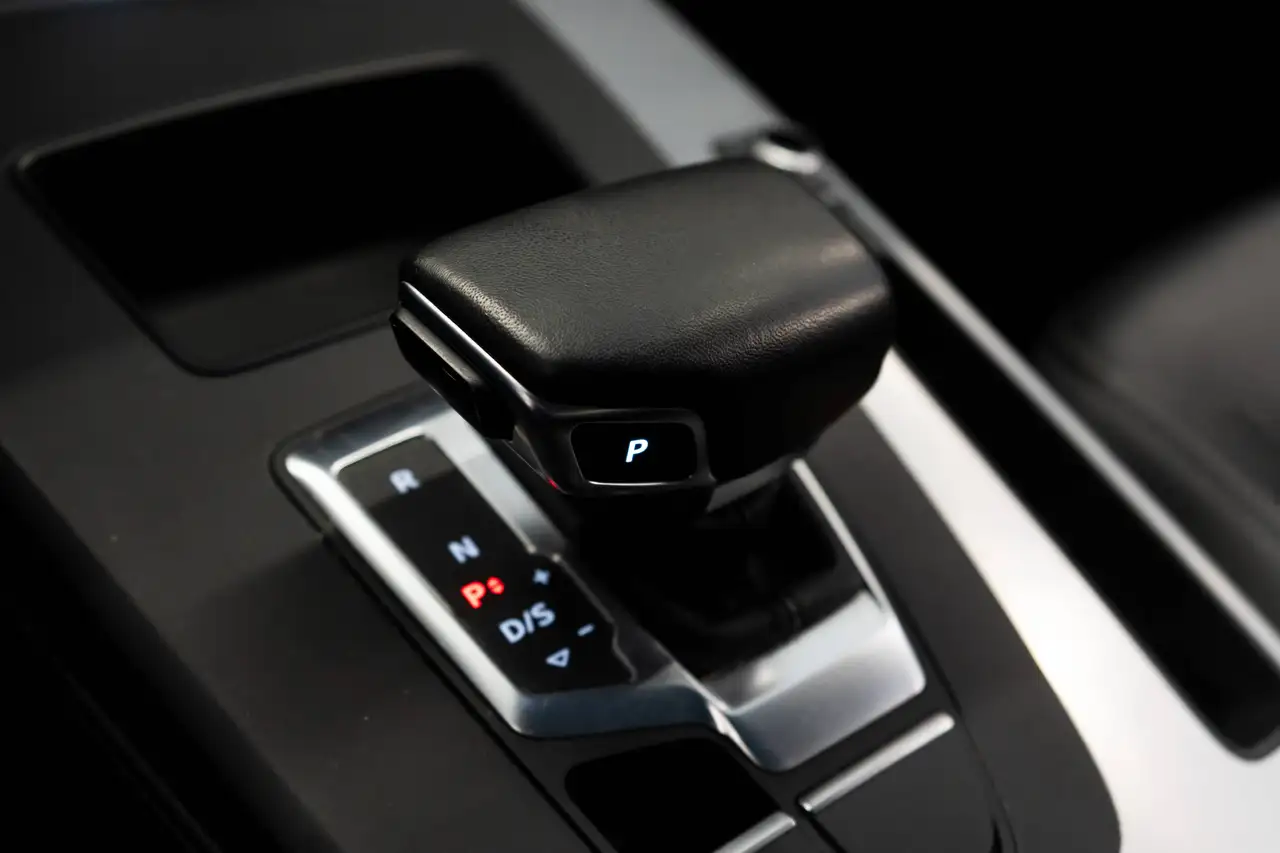 Audi Q5 - Image 22