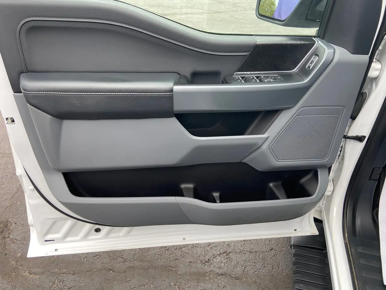 Ford F-150 - Image 10