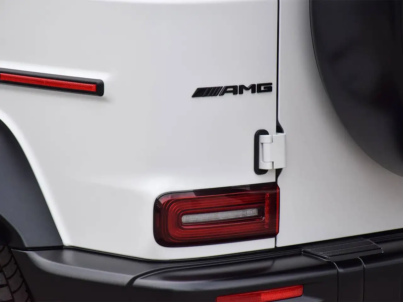 Mercedes-Benz G-Class - Image 8