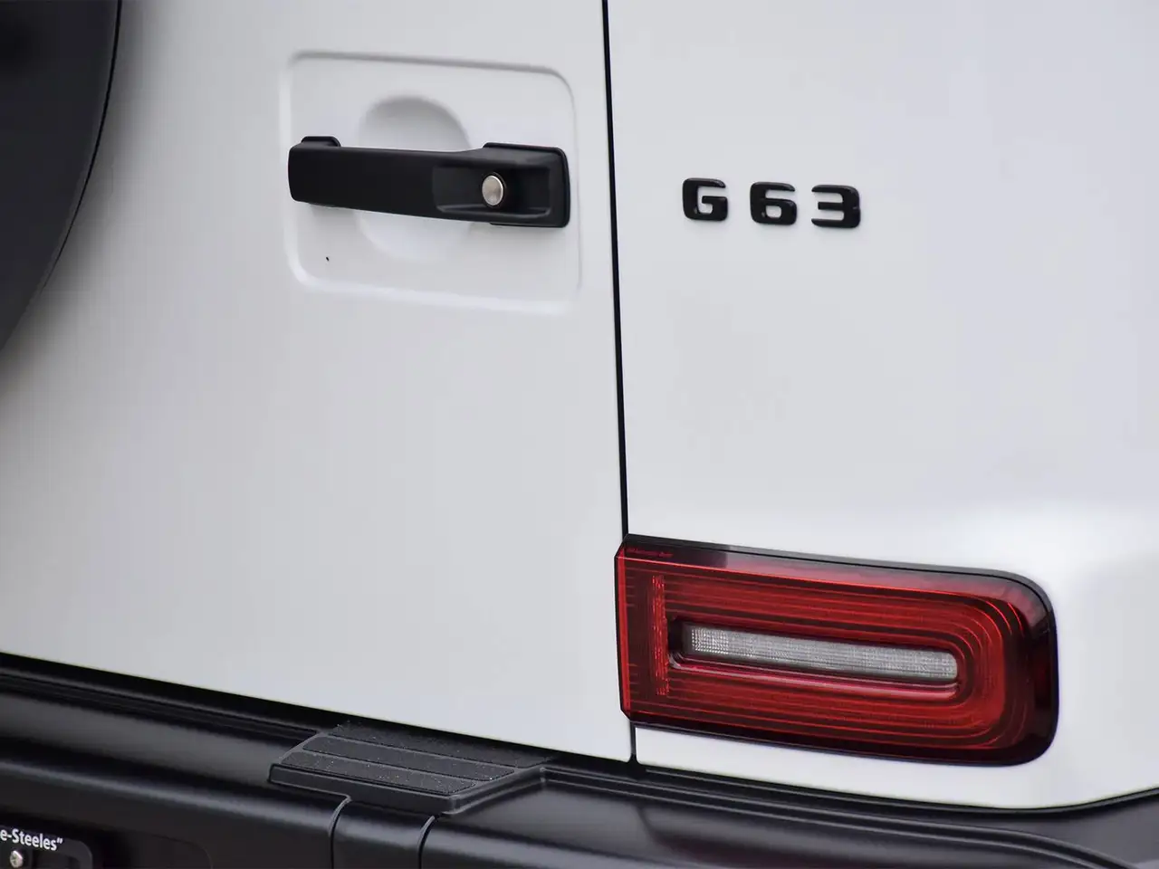 Mercedes-Benz G-Class - Image 10