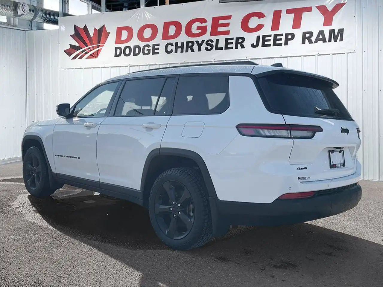 Jeep Grand Cherokee - Image 4