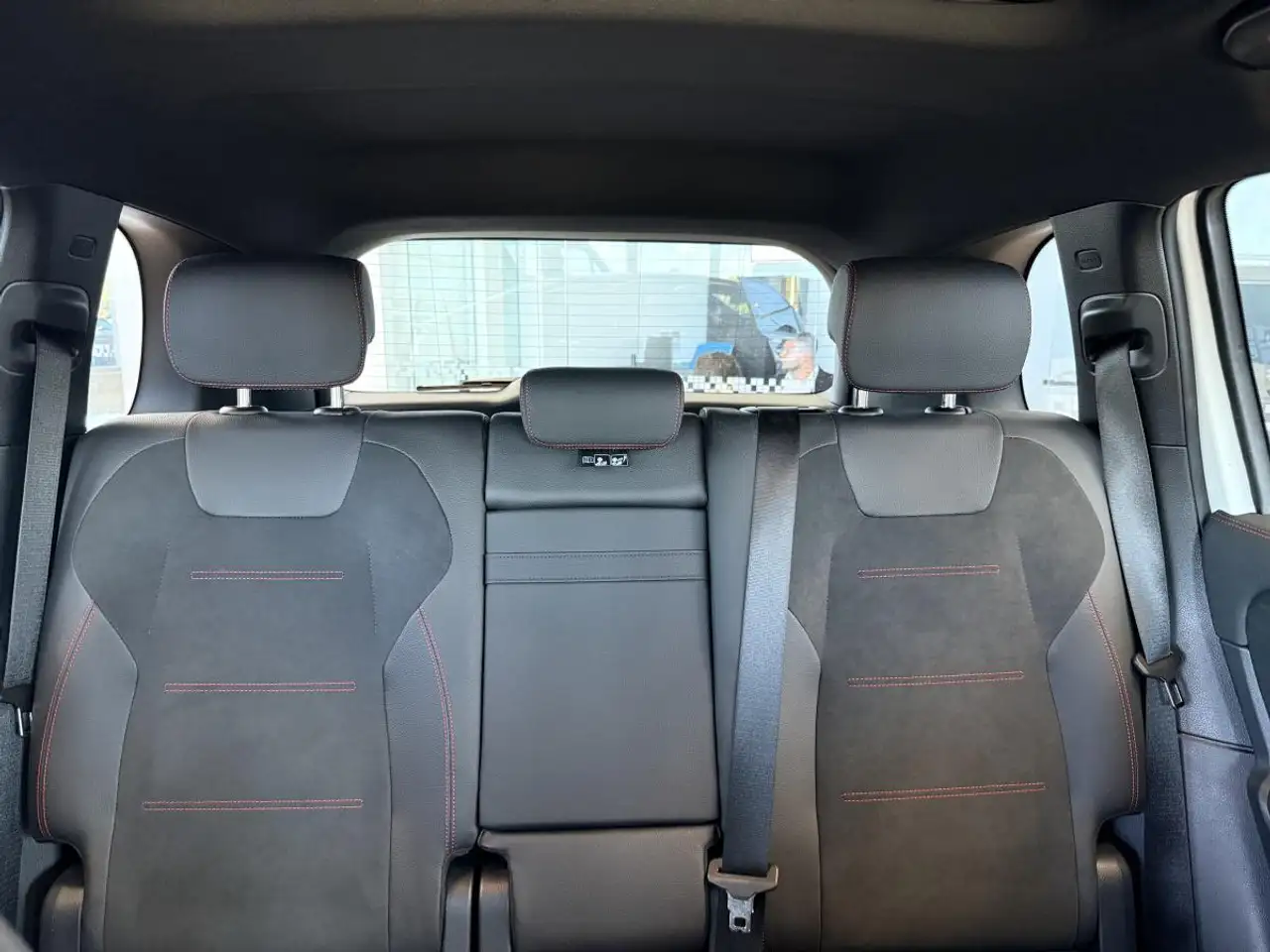 Mercedes-Benz EQB - Image 13