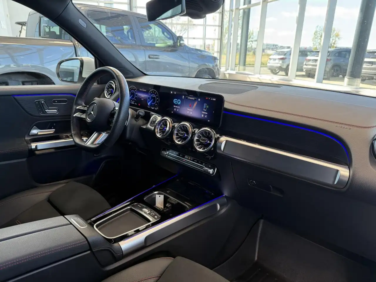 Mercedes-Benz EQB - Image 11