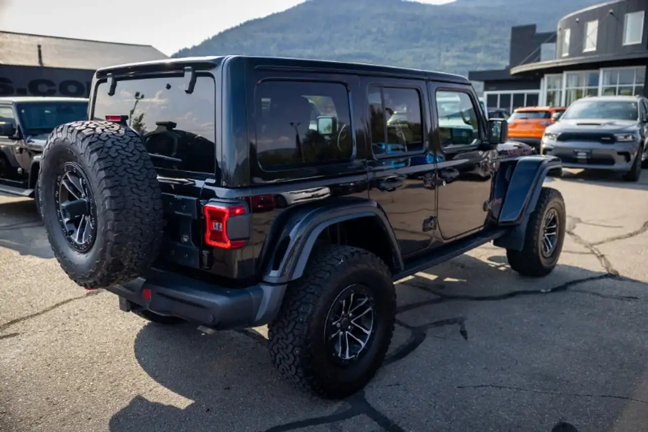 Jeep Wrangler - Image 26