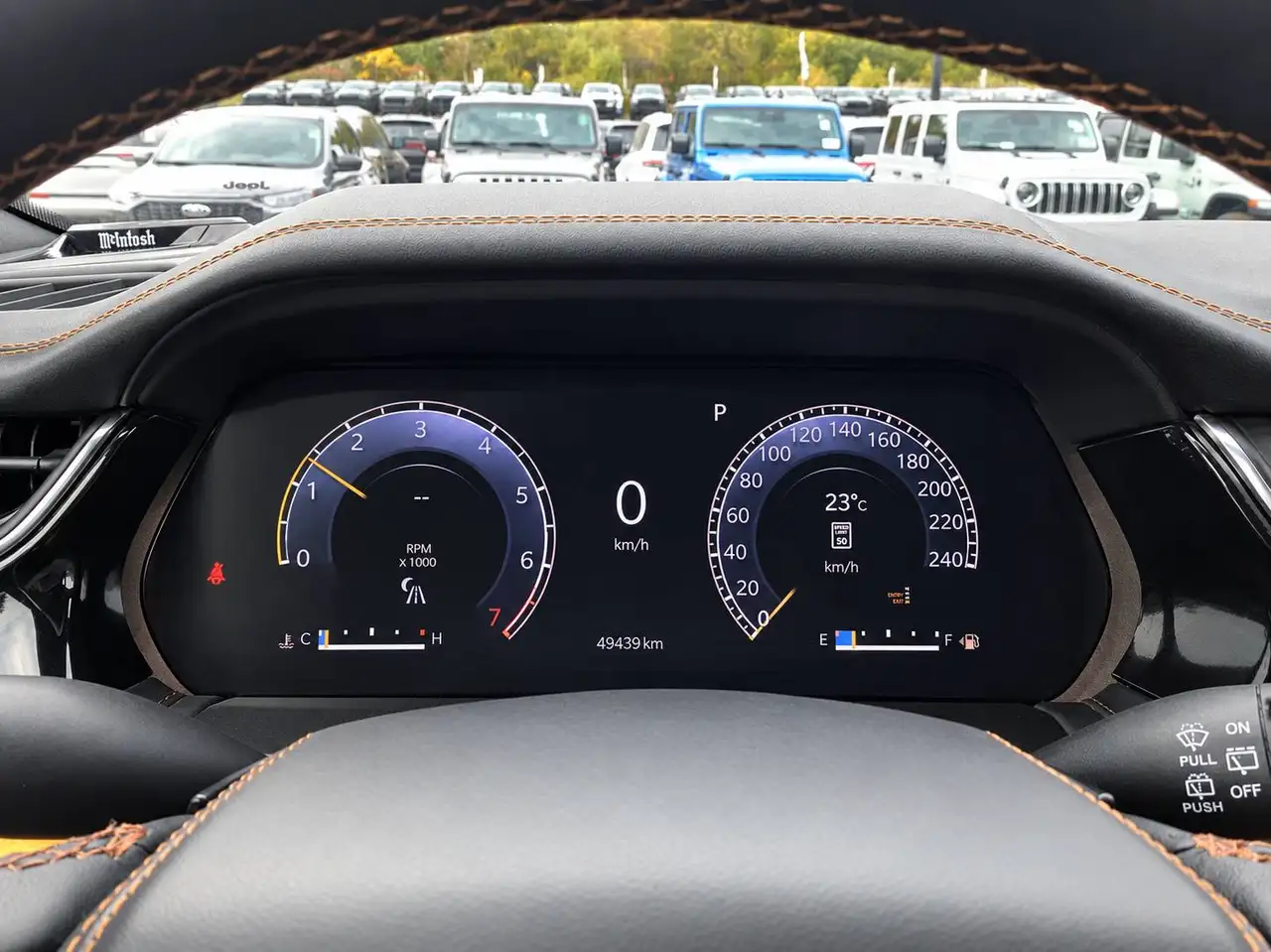 Jeep Grand Cherokee - Image 11