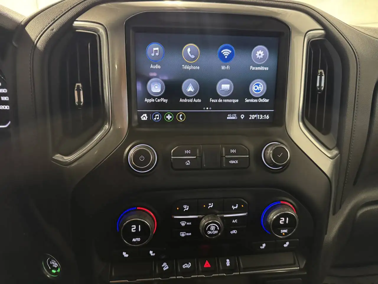 Chevrolet Silverado 1500 - Image 10