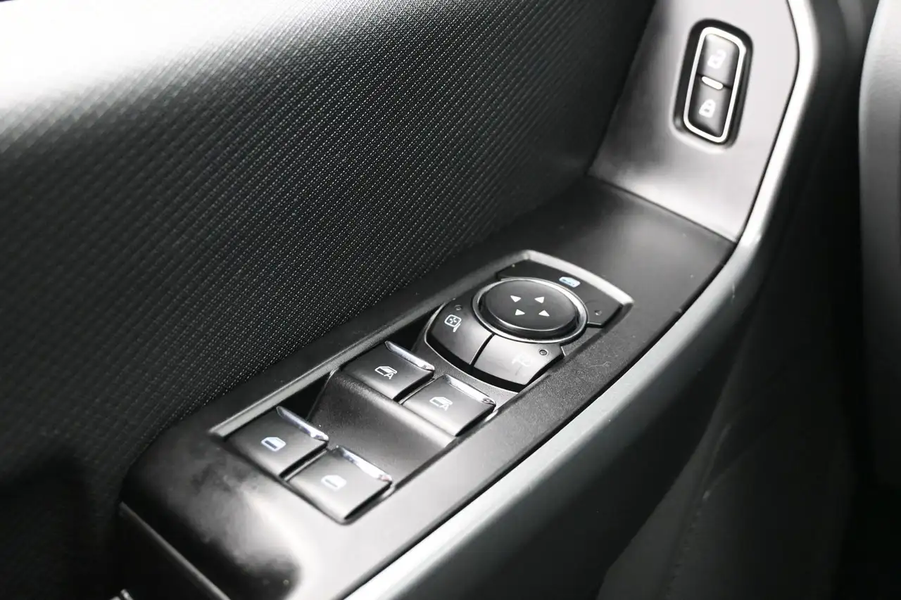 Ford F-150 - Image 12