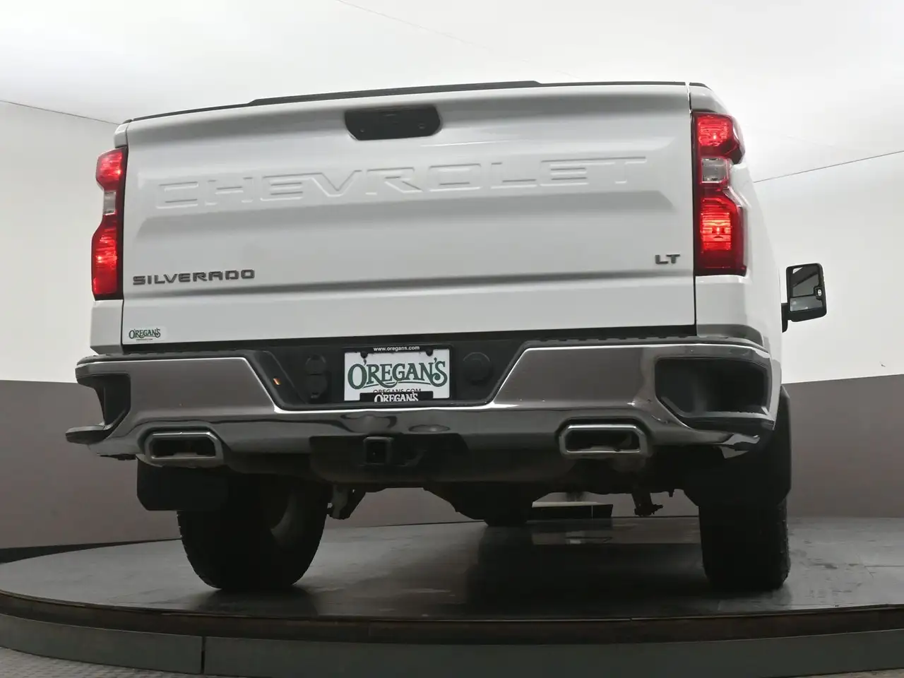 Chevrolet Silverado 1500 - Image 45