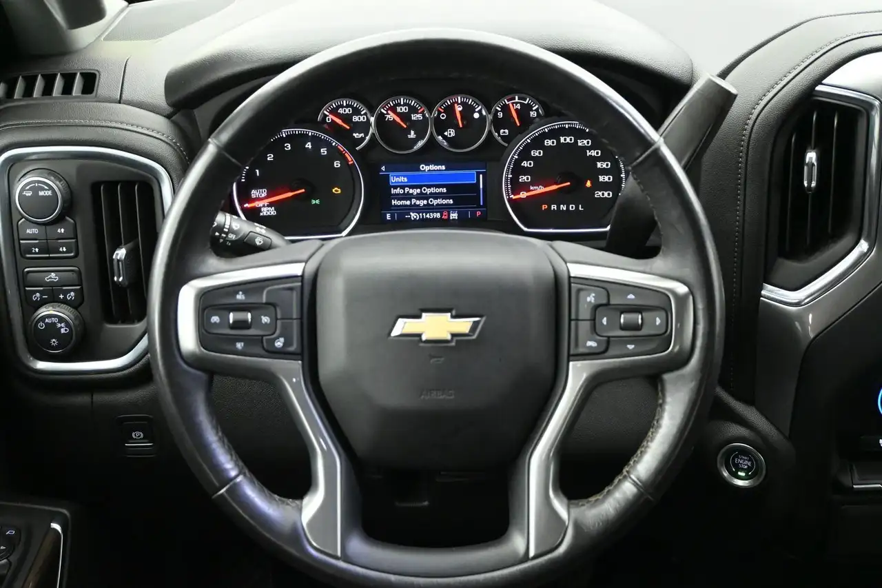 Chevrolet Silverado 1500 - Image 22