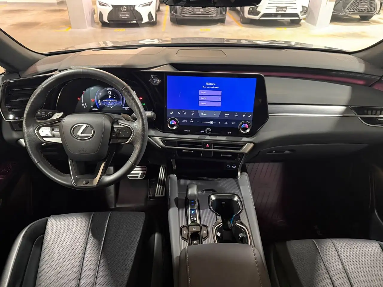 Lexus RX 500h - Image 11
