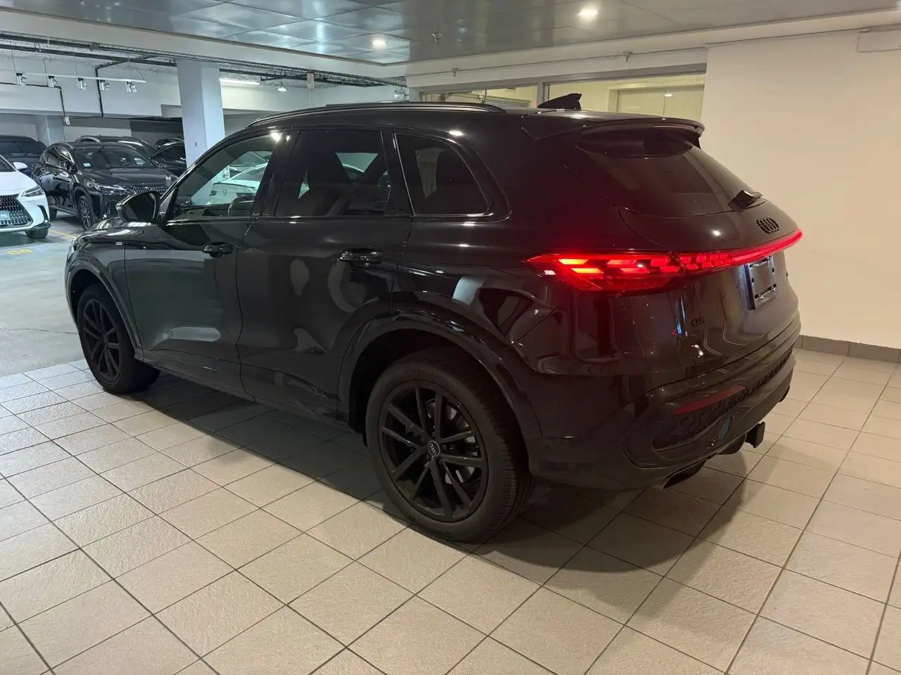Audi Q5 - Image 3