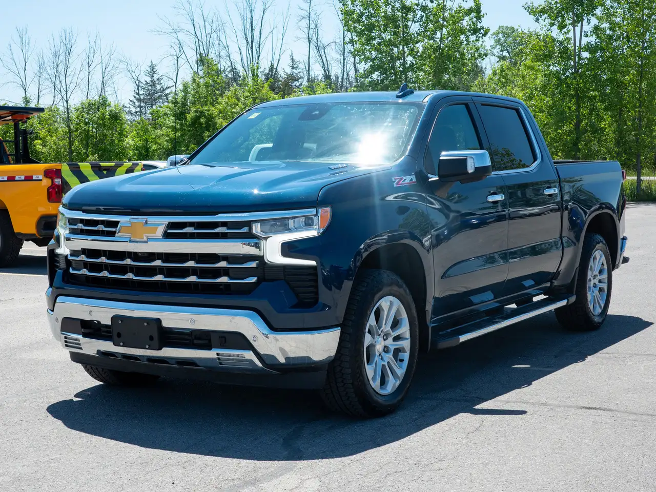 Chevrolet Silverado 1500 - Image 4