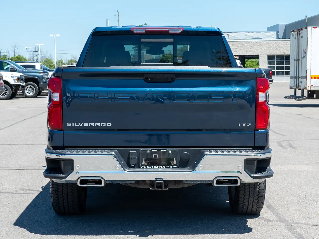 Chevrolet Silverado 1500 - Image 7