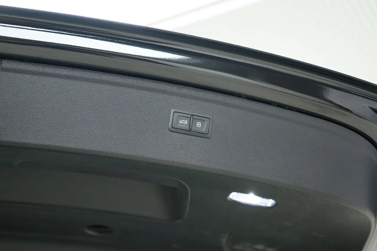 Audi Q5 - Image 11