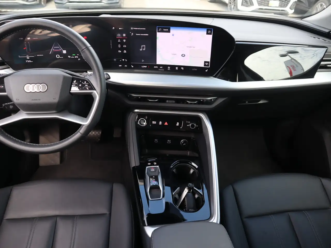 Audi Q5 - Image 12