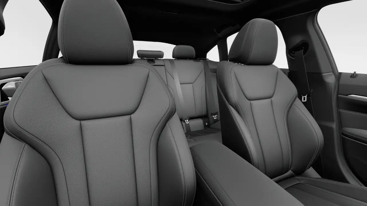 BMW i4 - Image 11