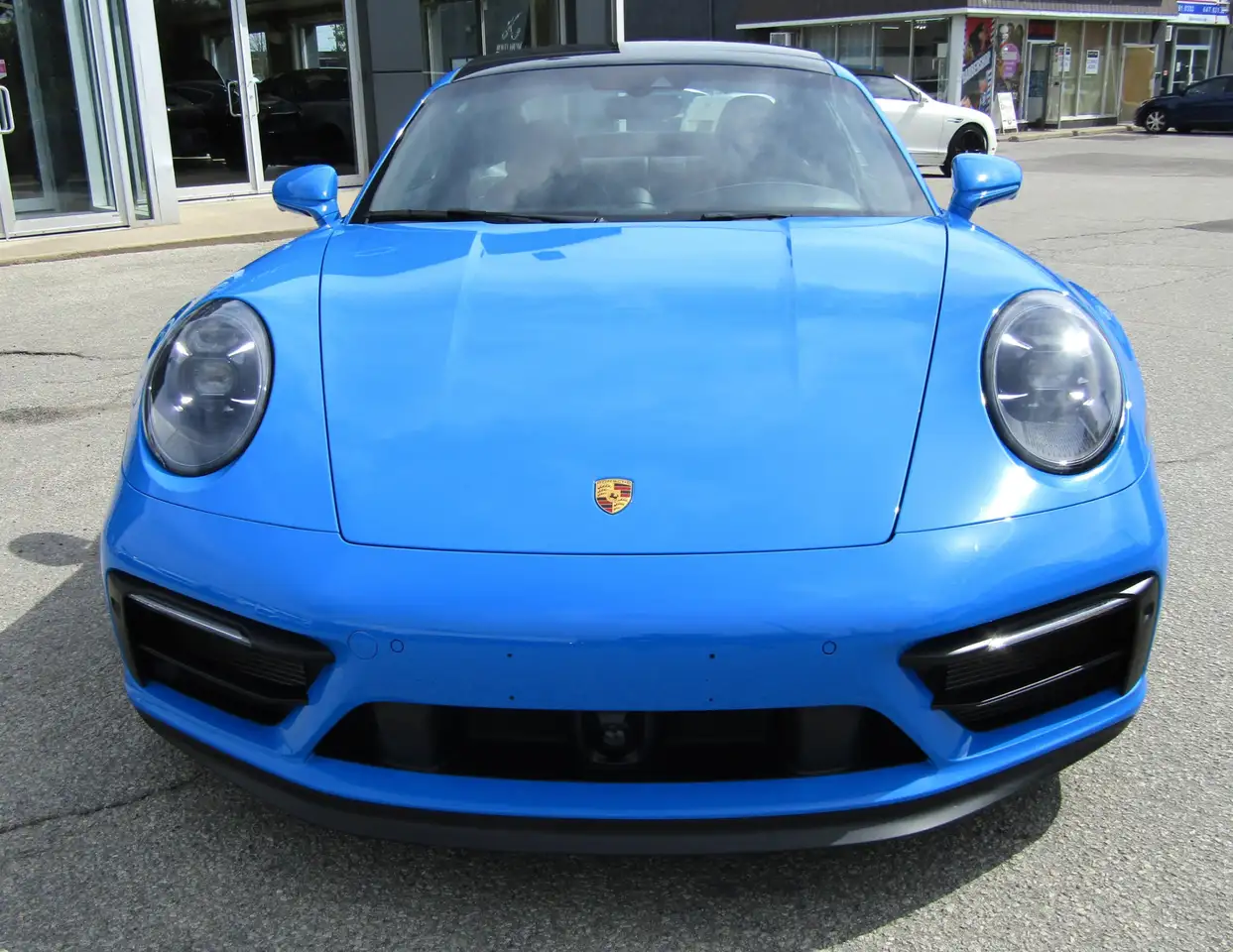 Porsche 911 - Image 2
