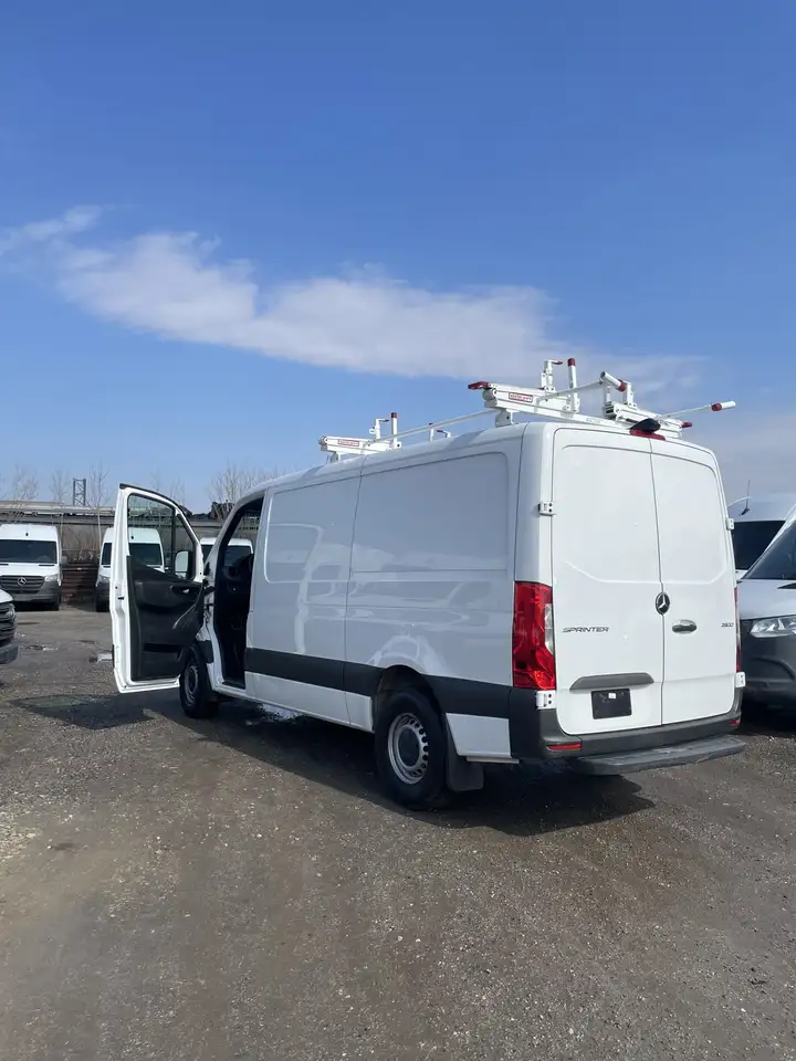 Mercedes-Benz Sprinter - Image 2
