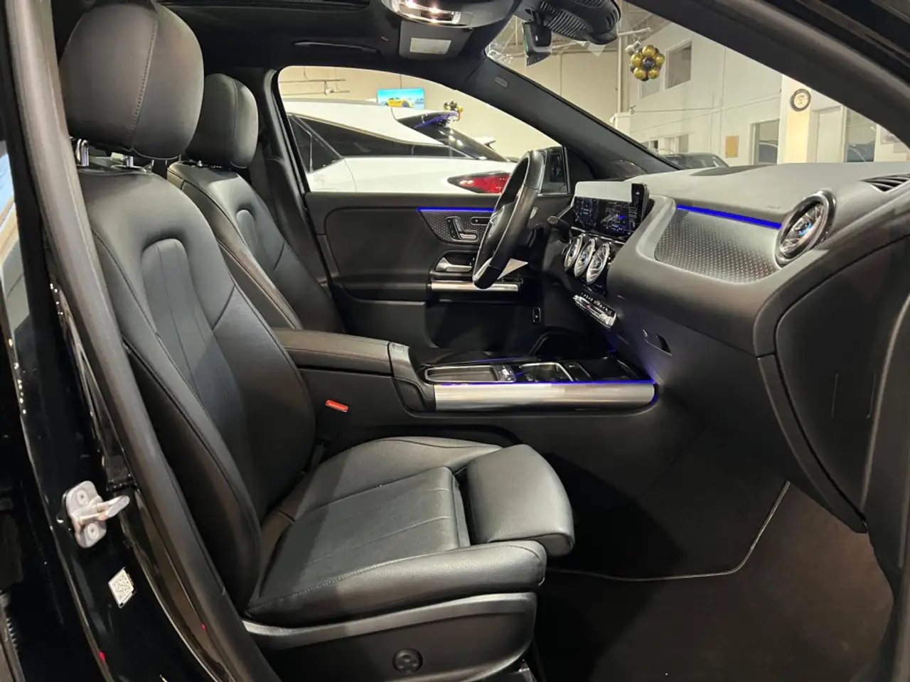 Mercedes-Benz GLA - Image 45