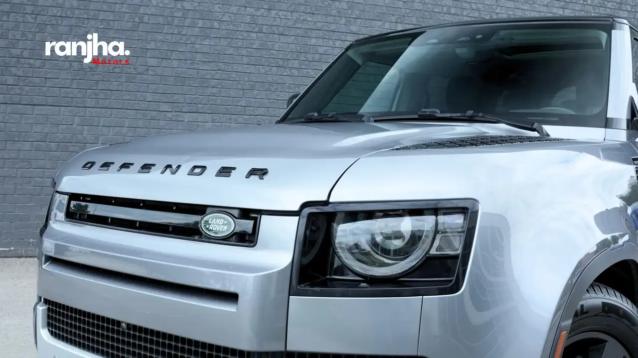 Land Rover Defender - Image 8