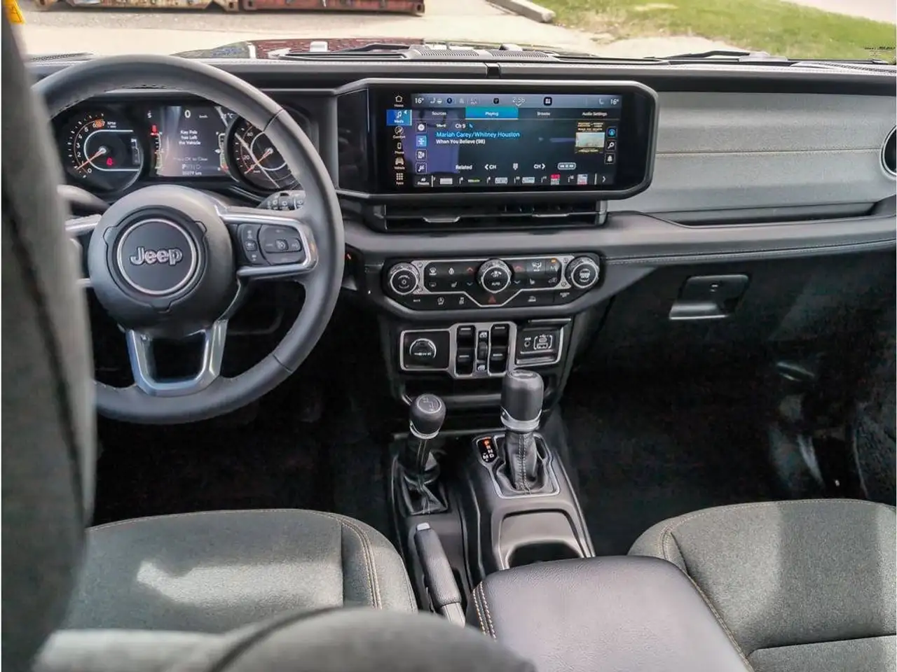 Jeep Wrangler - Image 26