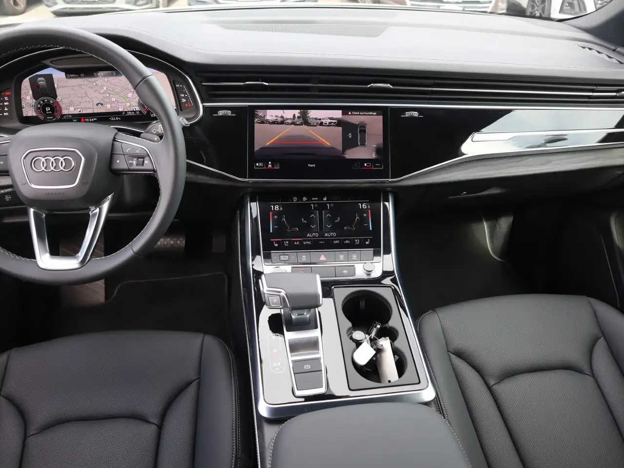 Audi Q7 - Image 12