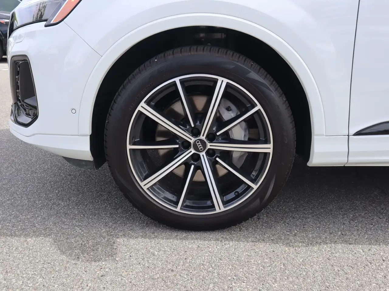 Audi Q7 - Image 21