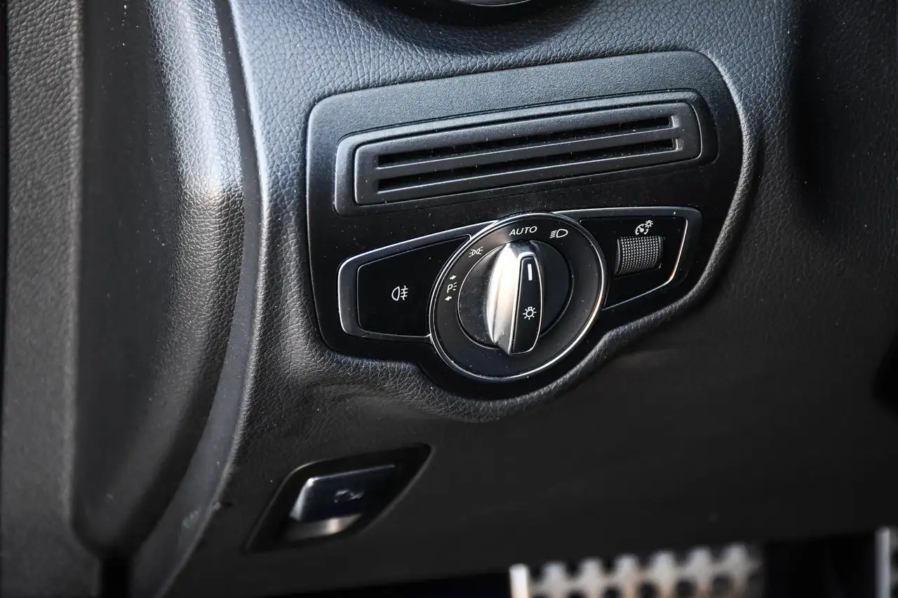 Mercedes-Benz GLC - Image 24