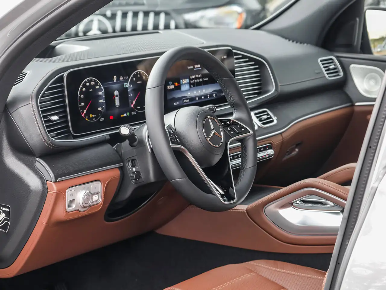 Mercedes-Benz GLE - Image 14
