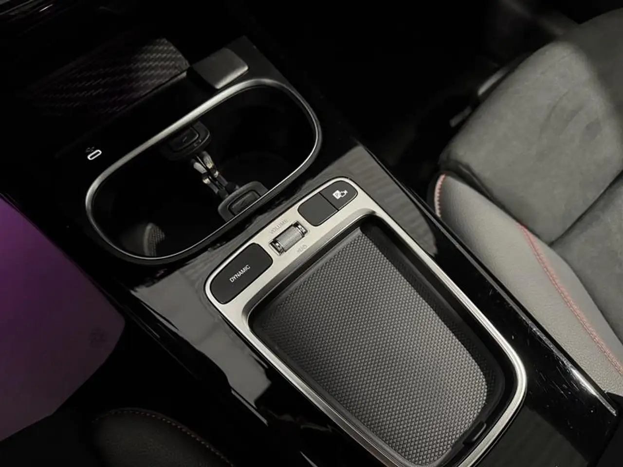 Mercedes-Benz CLA - Image 17