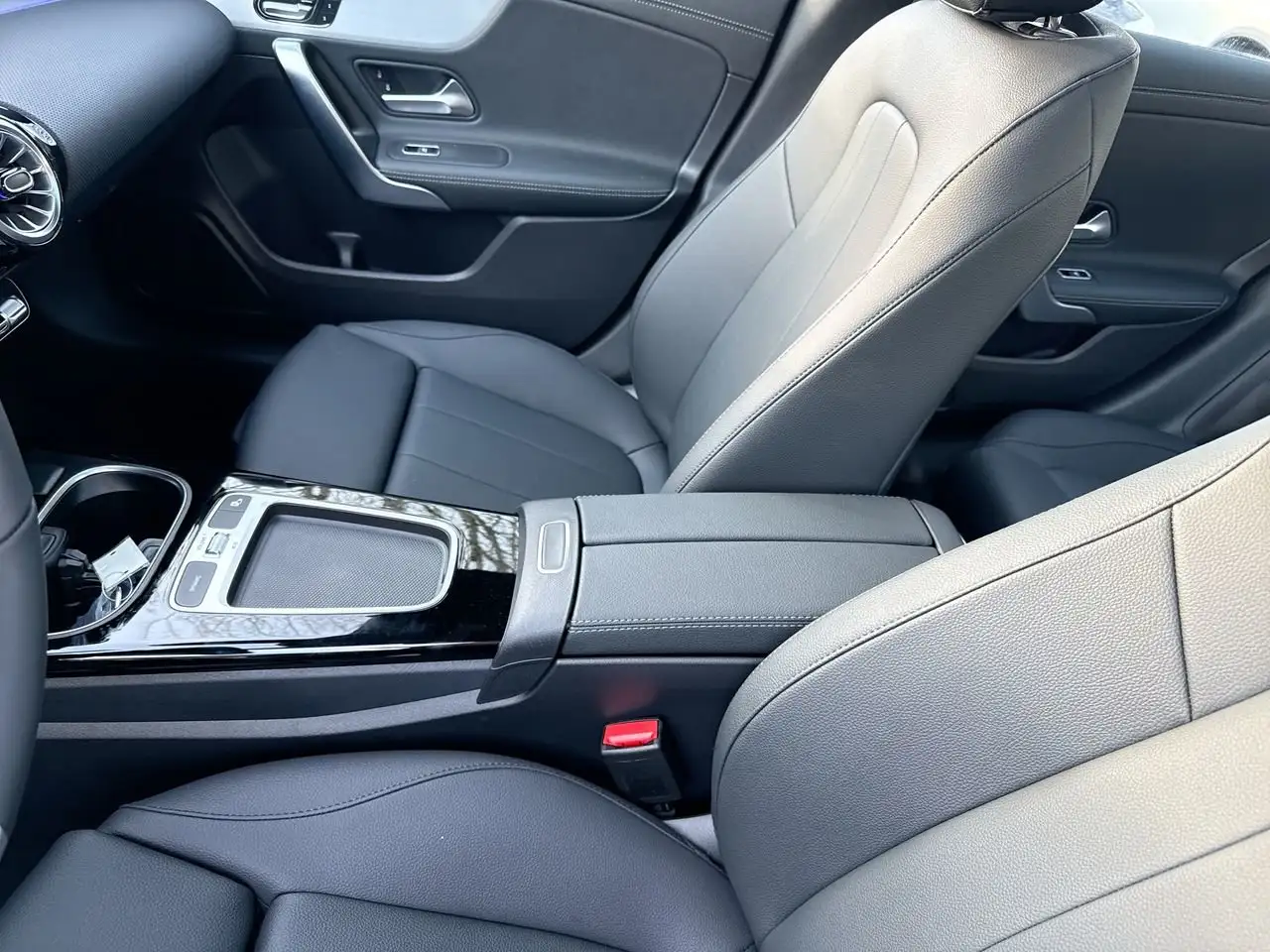 Mercedes-Benz CLA - Image 29