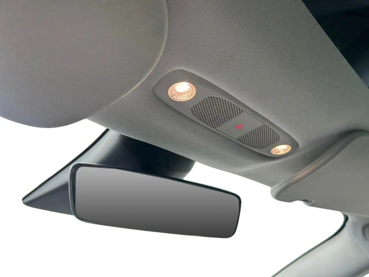 Tesla Model 3 - Image 24