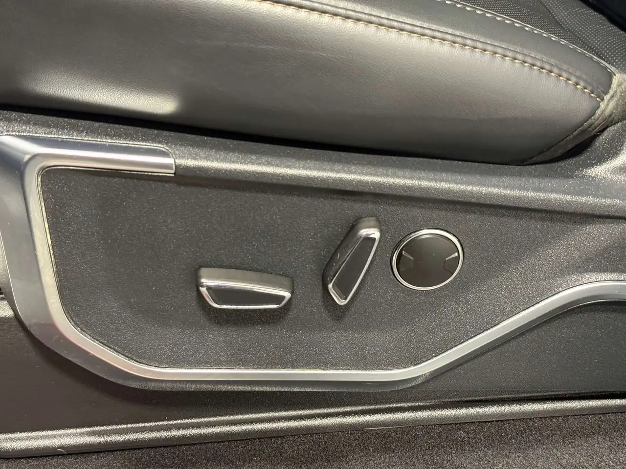 Ford F-150 - Image 11