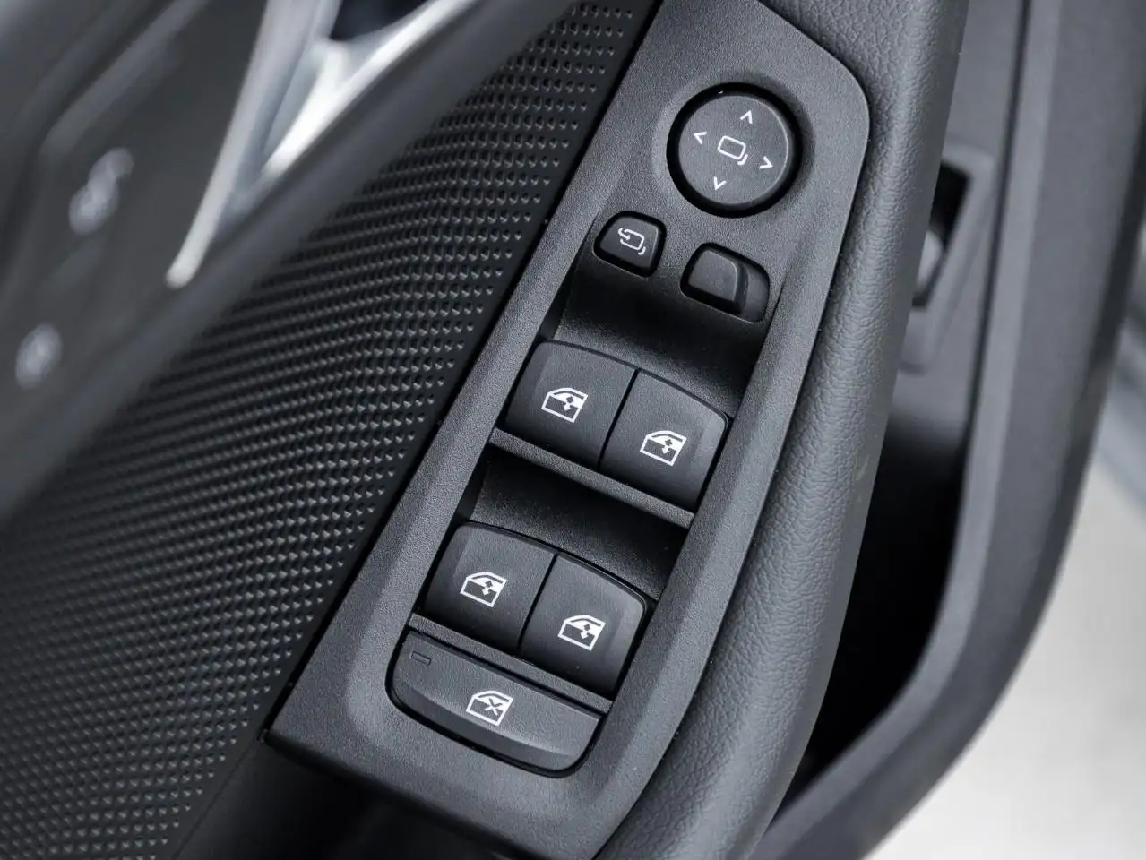 BMW 2 Series - Image 14