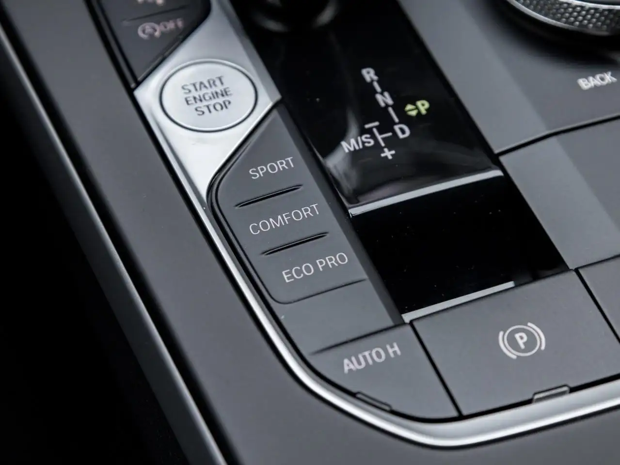 BMW 2 Series - Image 18