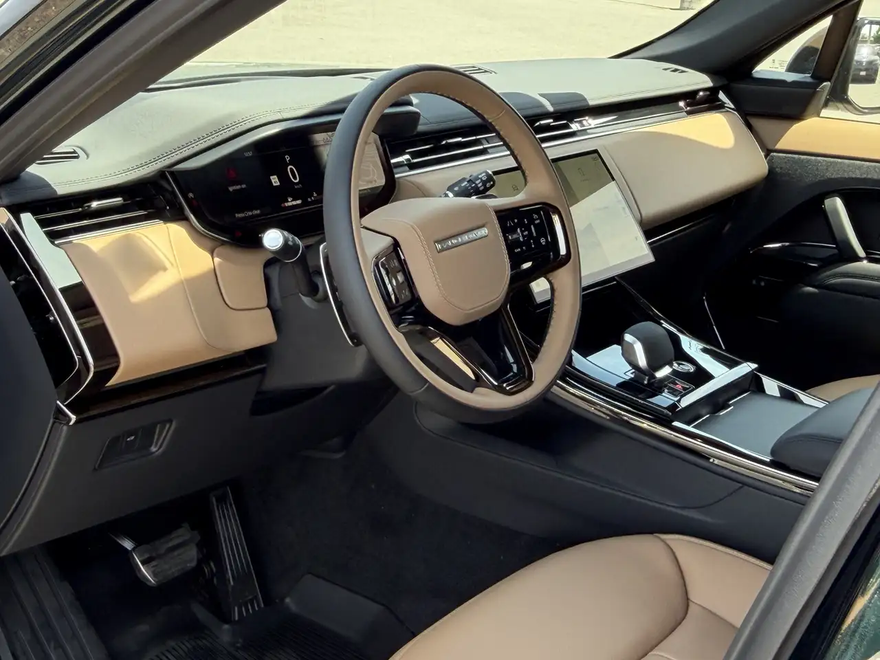 Land Rover Range Rover Sport - Image 11