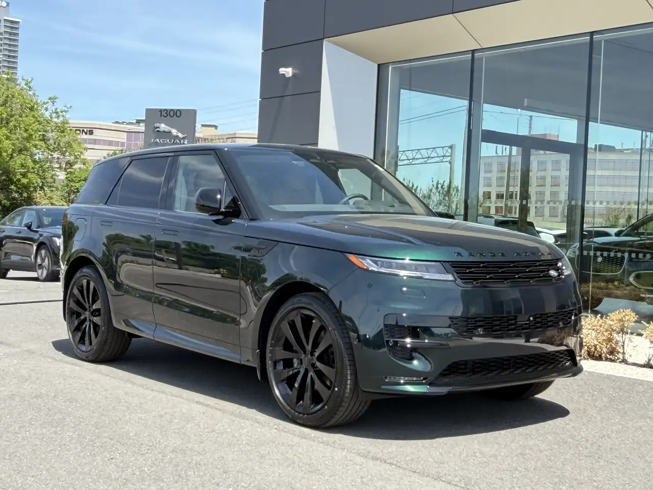 Land Rover Range Rover Sport - Image 8