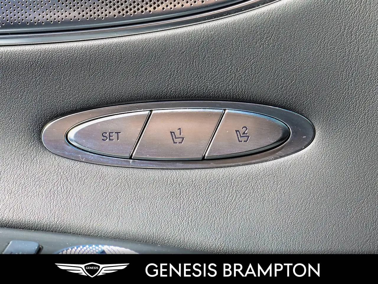 Genesis GV70 - Image 18