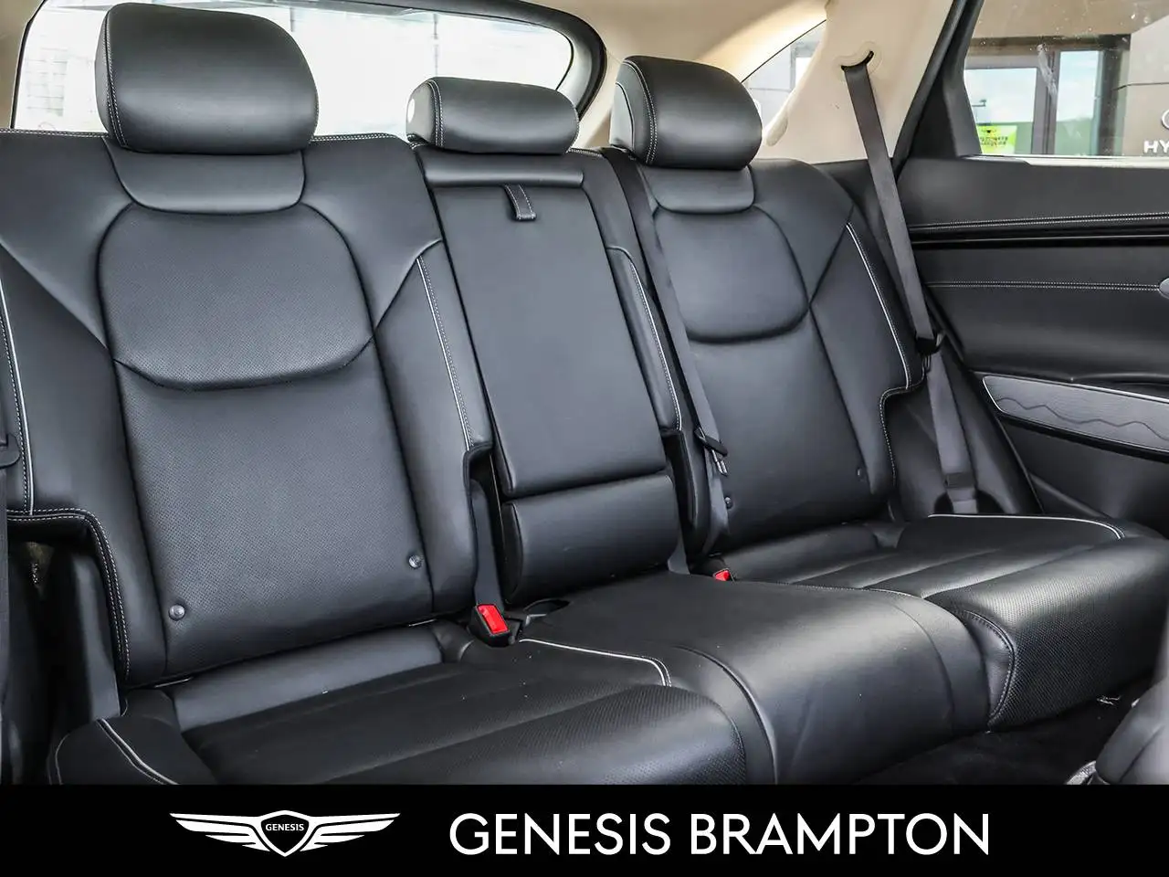 Genesis GV70 - Image 15