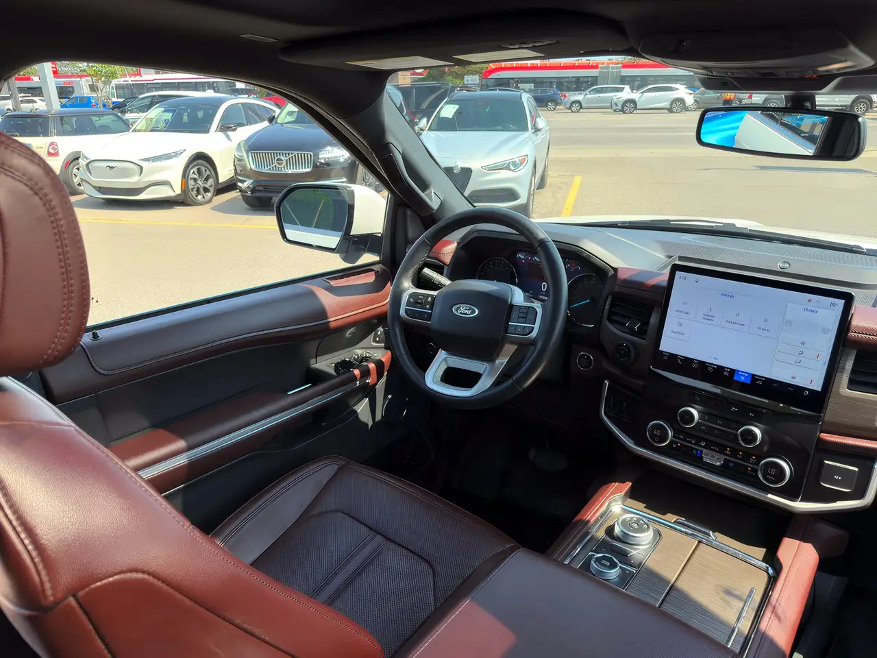 Ford Expedition - Image 40