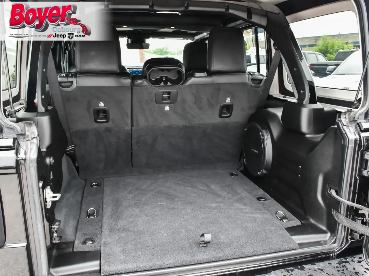 Jeep Wrangler - Image 10