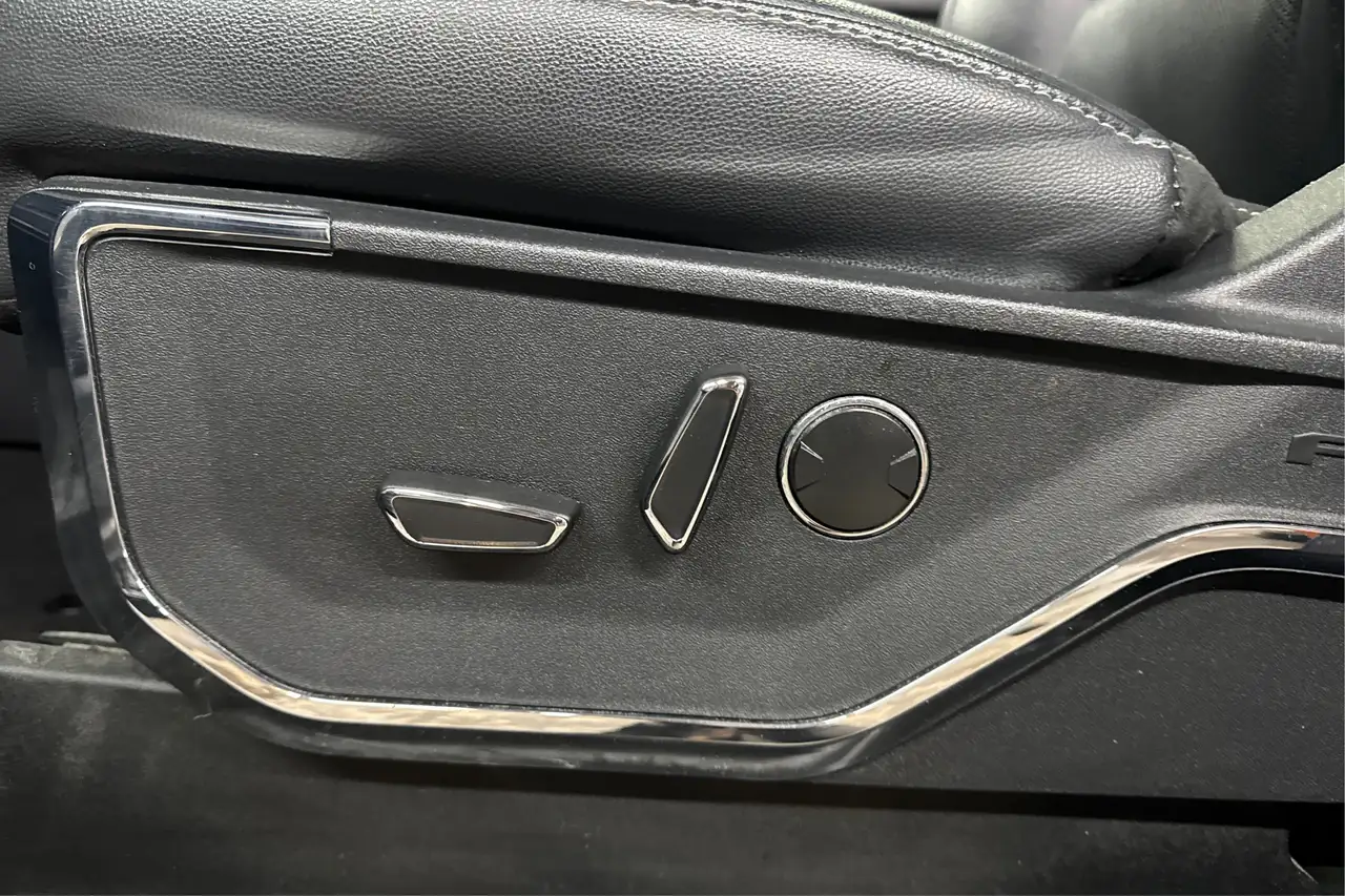 Ford F-150 - Image 30