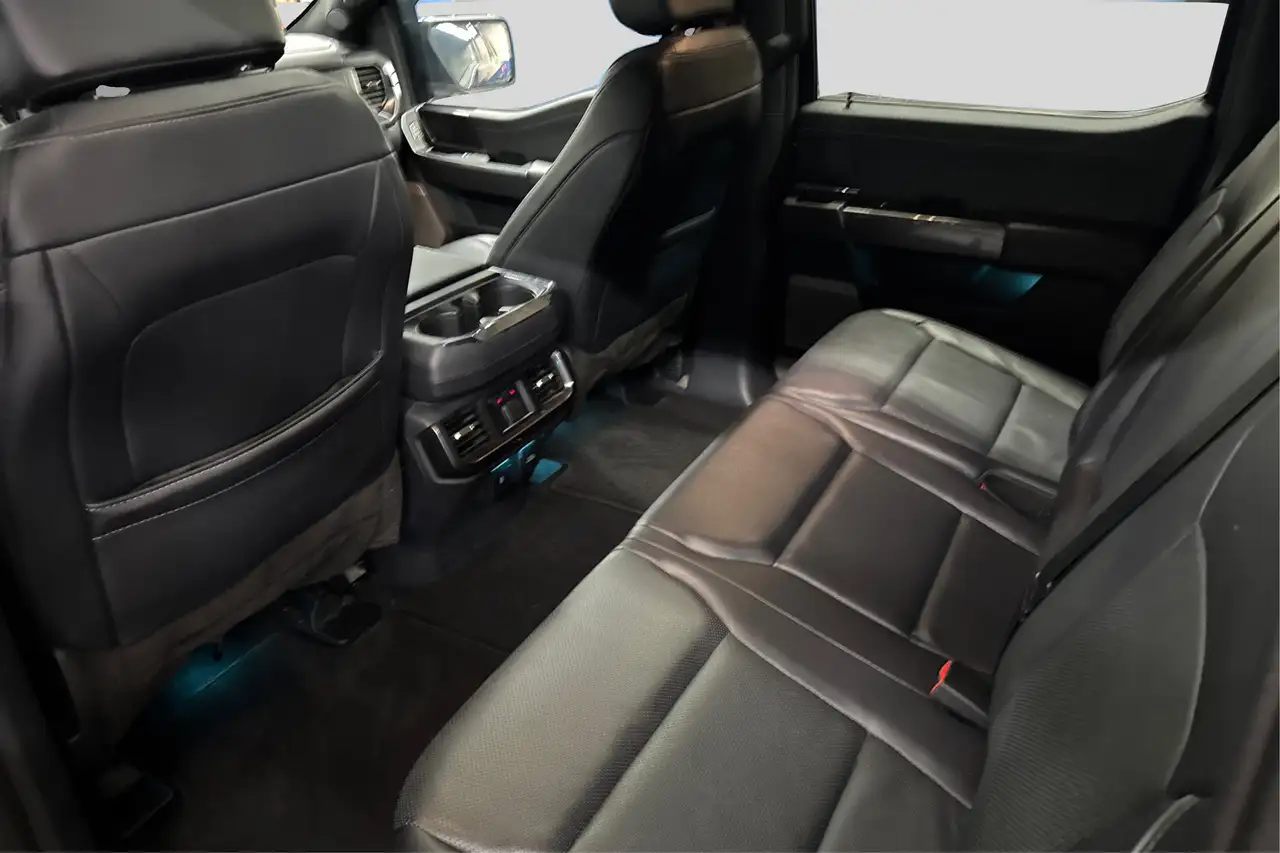 Ford F-150 - Image 12