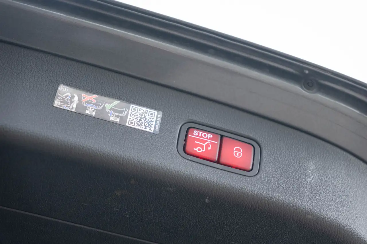 Mercedes-Benz GLC - Image 43